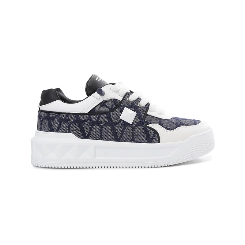 Valentino ONE STUD XL Low Top Skateboard Shoes Men's Denim Blue