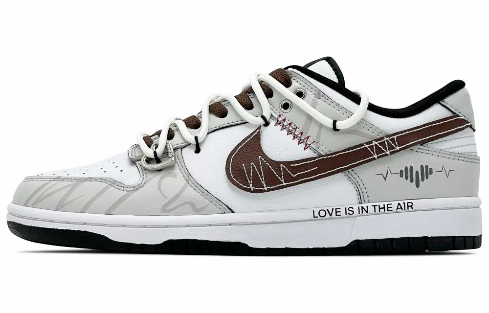 Nike Dunk Abrasion Resistant Low top Skateboard Shoes Unisex Beige Brown