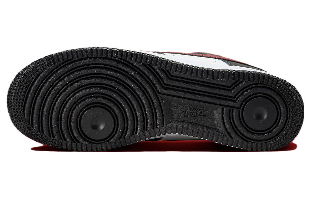 Nike Air Force 1 Low '07 Black White Dark Team Red купить в интернет-магазине Yoocart с быстрой доставкой по России.
