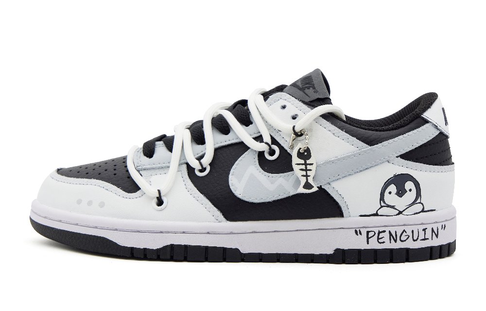 Nike Dunk Low Retro Low-Top Skateboard Shoes GS Black White