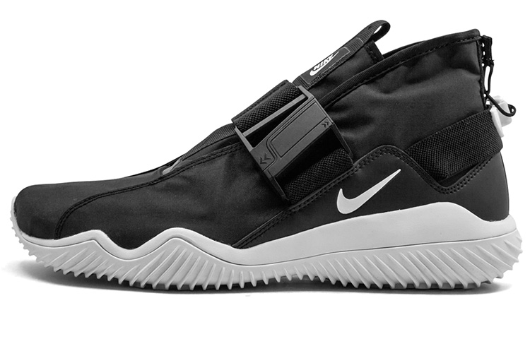Nike Komyuter Black White