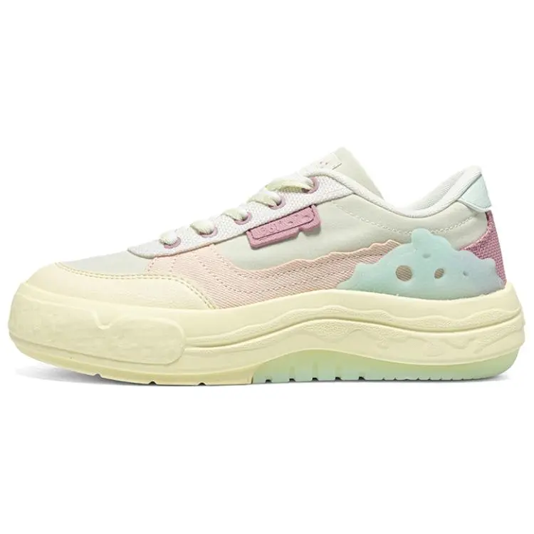 361° Slip Resistant And Breathable Low Top Skateboard Shoes Women's Beige Green Pink