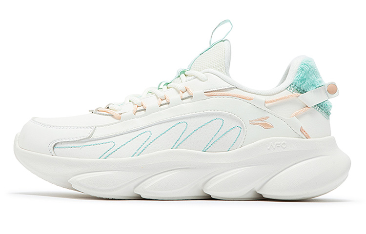 361° Spirit Fox Slip Resistant Low Top Winter Padded Running Shoes Women's White Green купить в интернет-магазине Yoocart с быстрой доставкой по России.