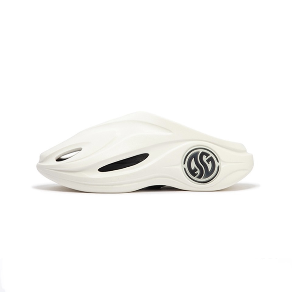 361° Whale Cruise 2 Slip-Resistant Abrasion-Resistant Wrap-toe Slippers Unisex White