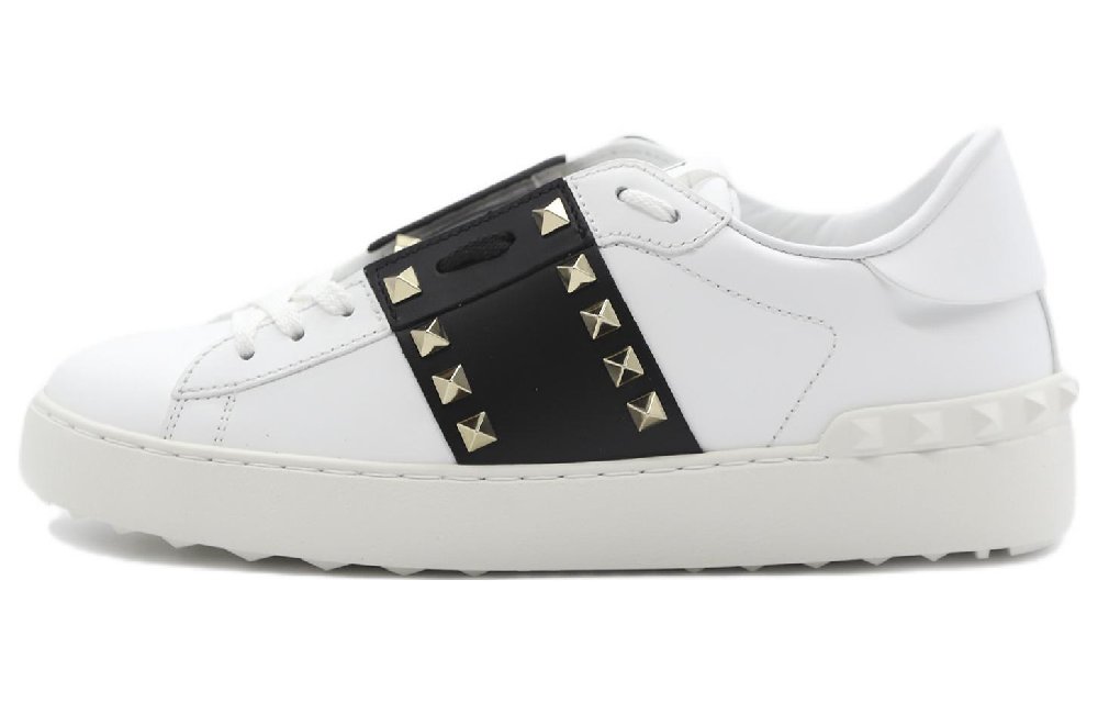 Valentino Rockstud Low Top Stylish Skateboarding Shoes Women's White