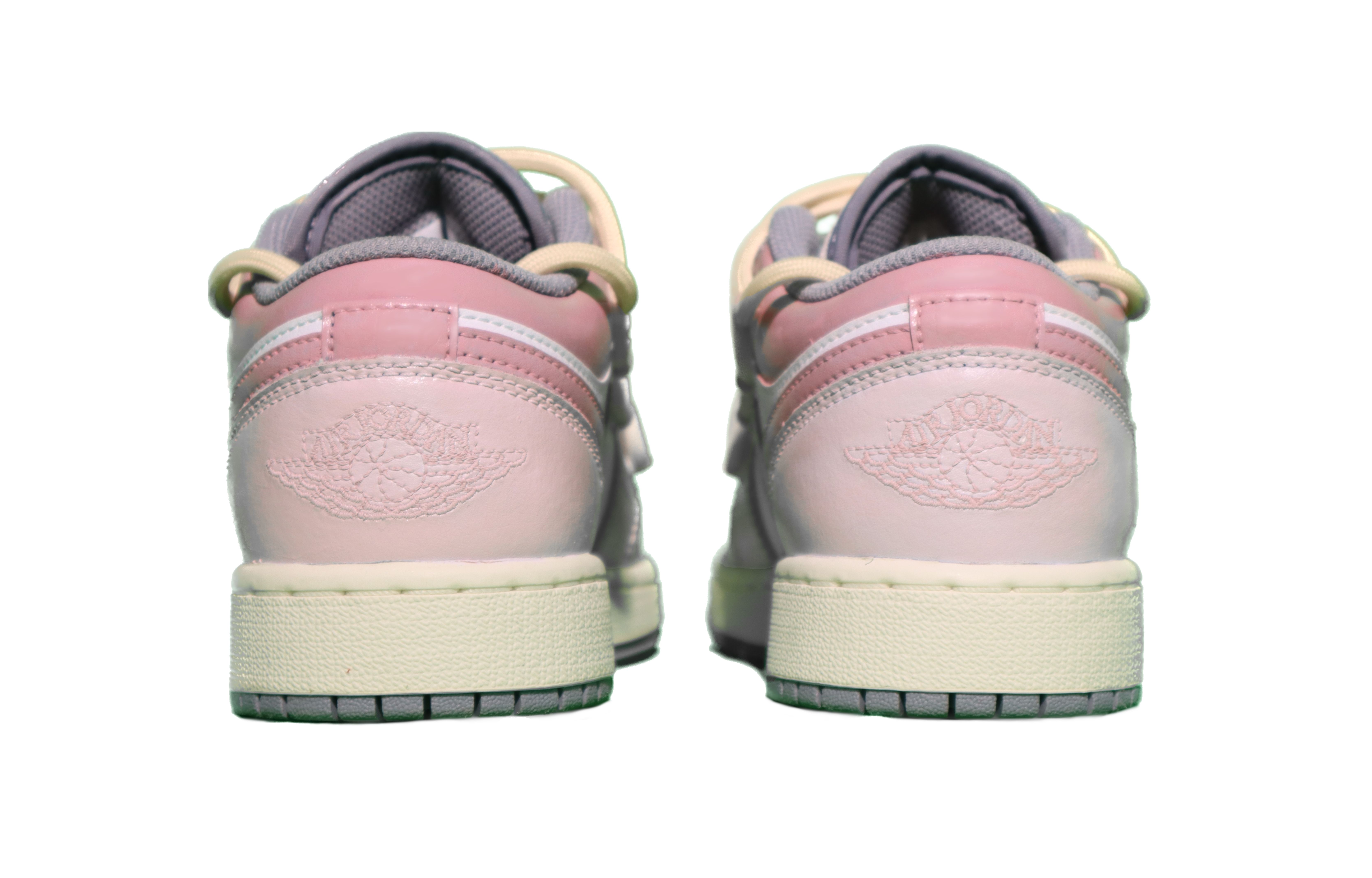 Jordan Air Jordan 1 Low Anti-Slip Wear-Resistant Low-Top Vintage Basketball Shoes GS Pink купить в интернет-магазине Yoocart с быстрой доставкой по России.