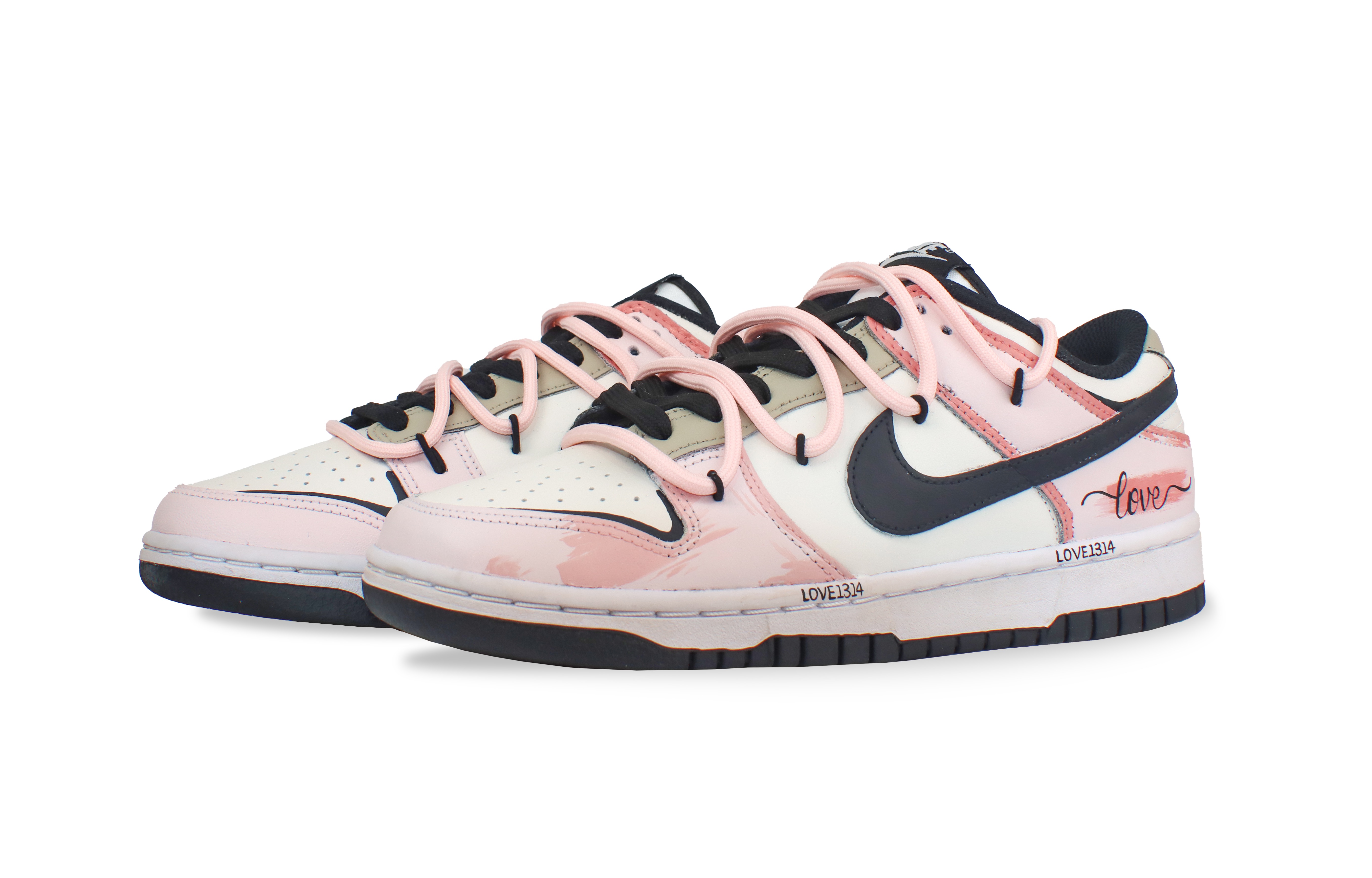 Nike Dunk Bouquet Of Love Anti-Slip Wear-Resistant Low-Top Skateboard Shoes Women's Pink купить в интернет-магазине Yoocart с быстрой доставкой по России.