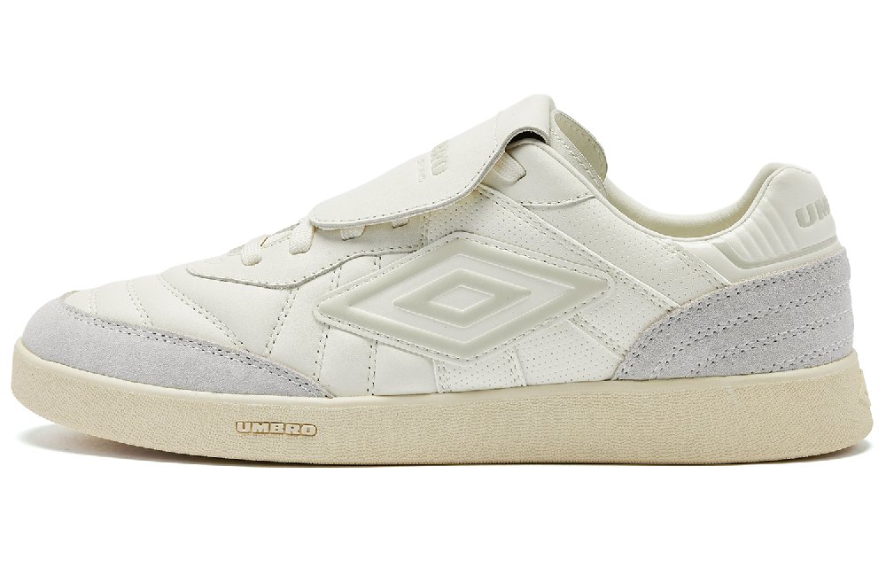 Umbro Low Top Skateboard Shoes Women's Champagne