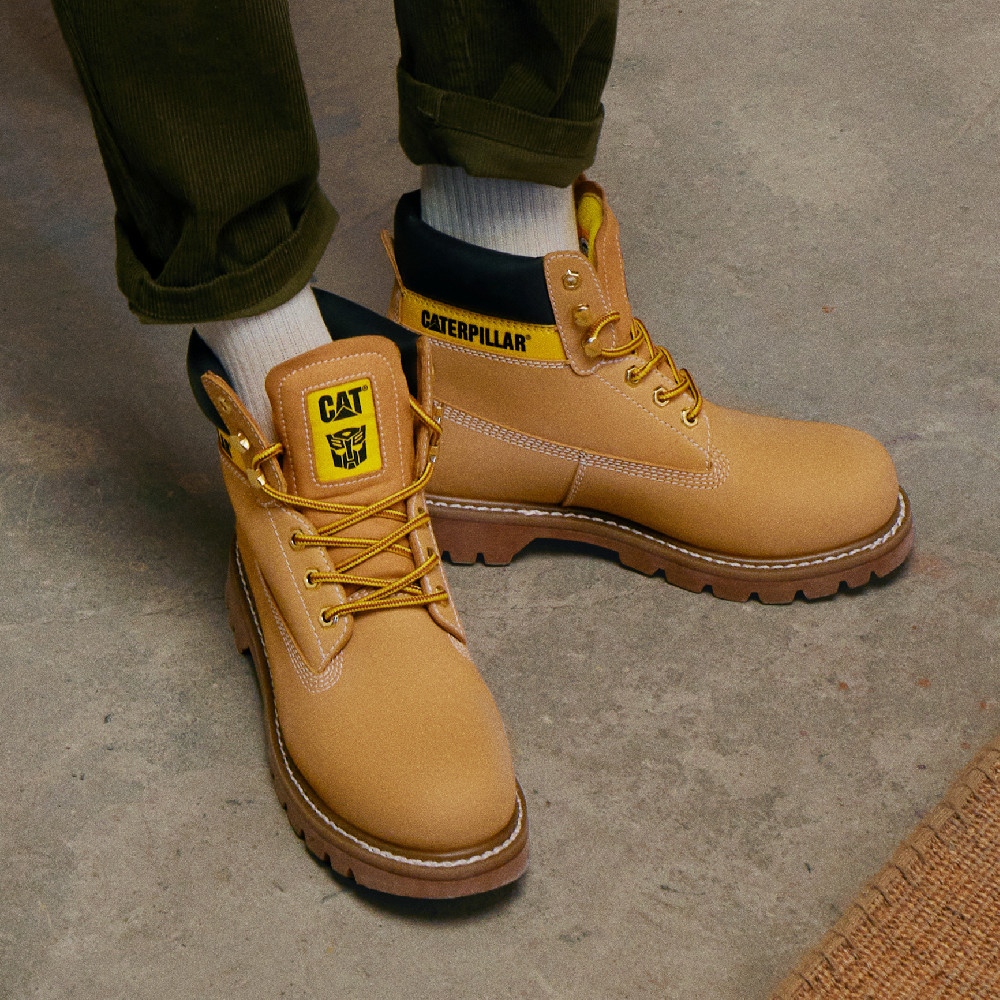 CAT Outdoor Boots Men's Yellow купить в интернет-магазине Yoocart с быстрой доставкой по России.
