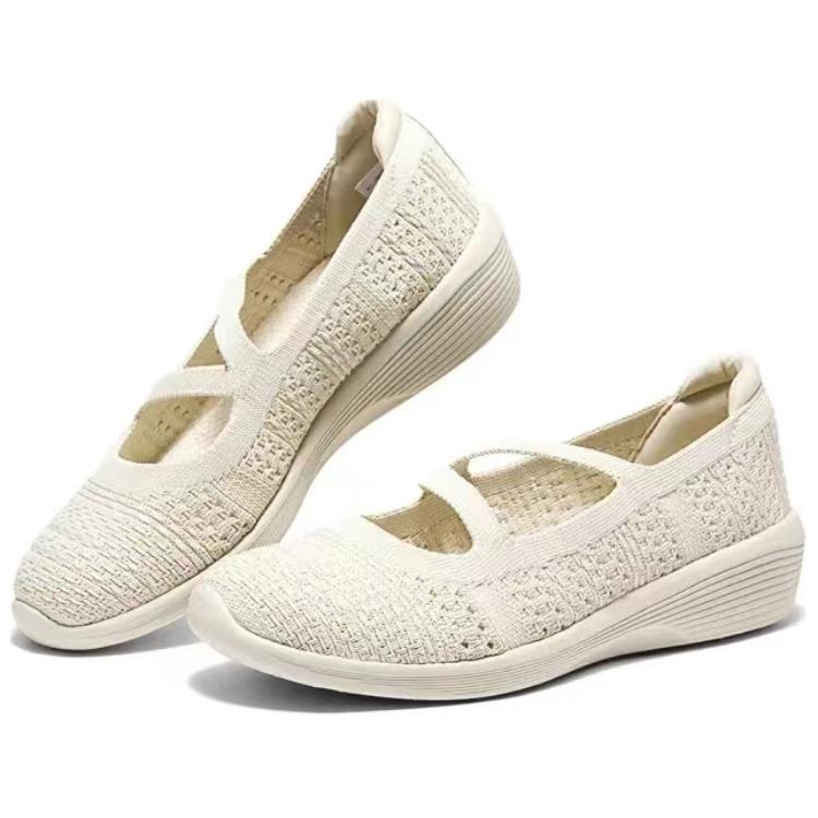 Skechers Modern Comfort Low Top Casual Shoes Women's Natural купить в интернет-магазине Yoocart с быстрой доставкой по России.