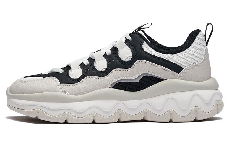 361° Cushioning, Abrasion Resistant, Slip Resistant Low Top Sports Casual Shoes Women's White Black