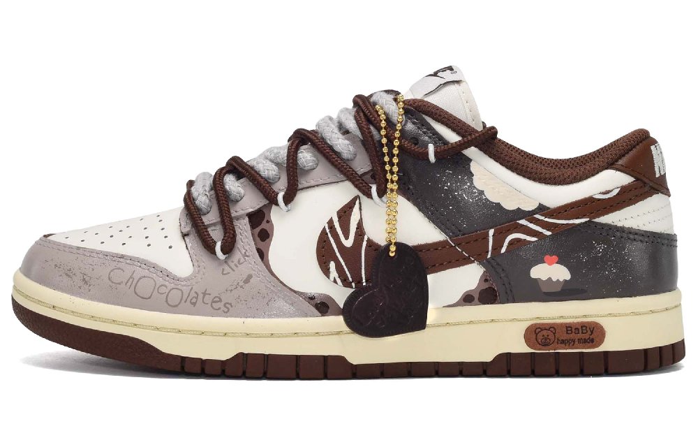 Custom Soccer Shoes Nike Dunk CUS ID Heart Bear Anti-Slip Wear-Resistant Low-Top Skateboard Shoes Women's White Brown
