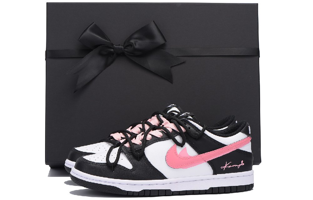 Nike Dunk Skateboard Shoes Women's Low-Top White
