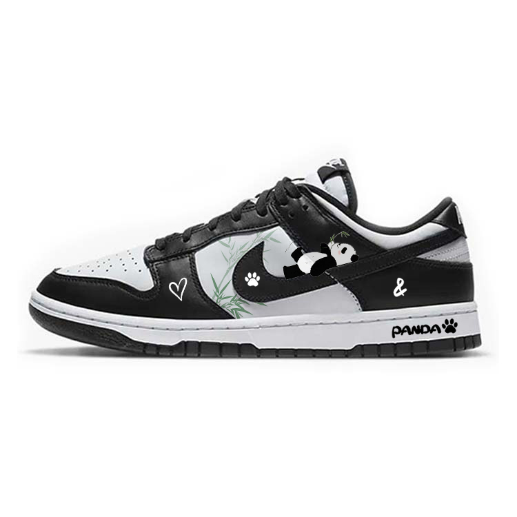 Nike Dunk Skateboard Shoes Women's Low-Top Black/White