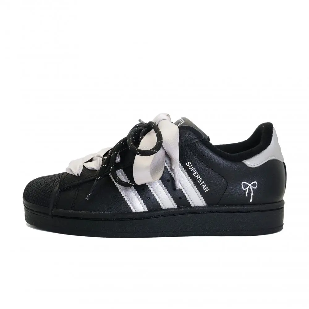 Adidas Originals SUPERSTAR Panda Maiden Abrasion Resistant Low top Skateboard Shoes Women's Black White