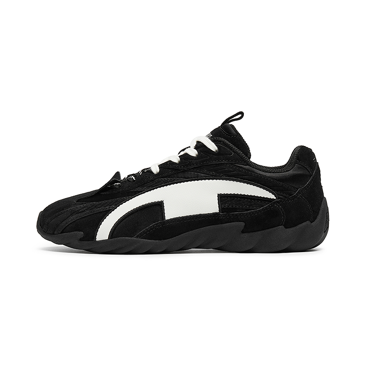 Champion Feather Like Thin Sole Shoes Balance Low Top Skateboard Shoes Women's Black/Milk White
