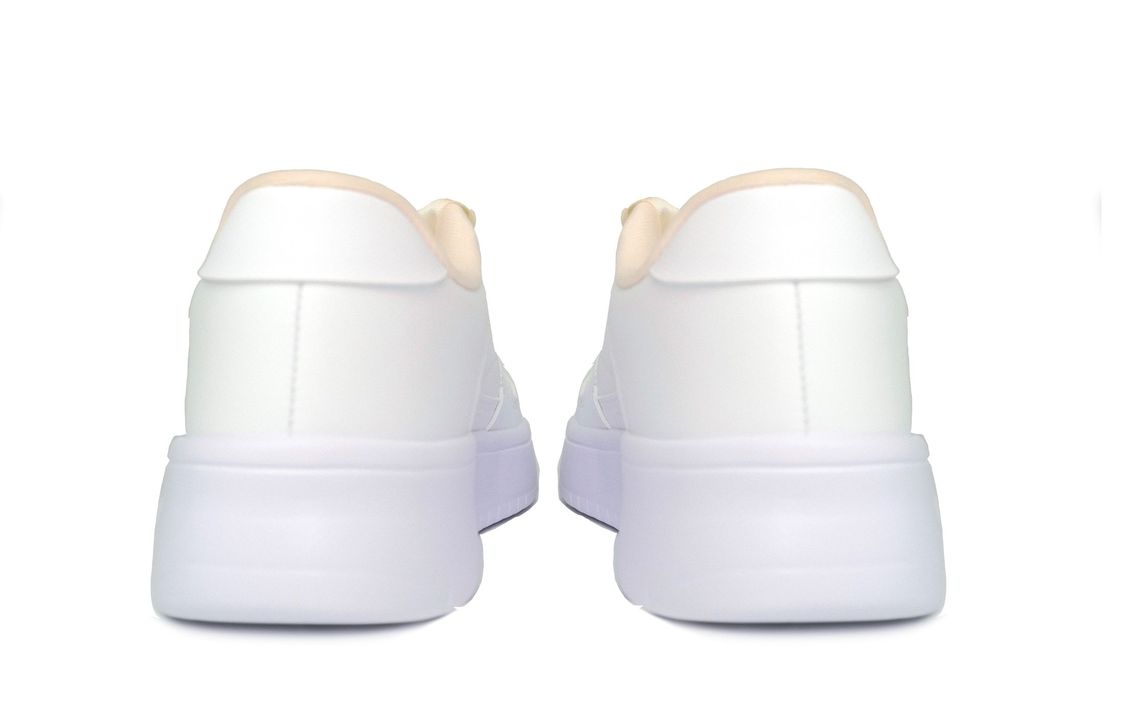 LiNing Pontoon Boats Anti Slip Wear Resistant Low Top Skateboard Shoes Women's White купить в интернет-магазине Yoocart с быстрой доставкой по России.