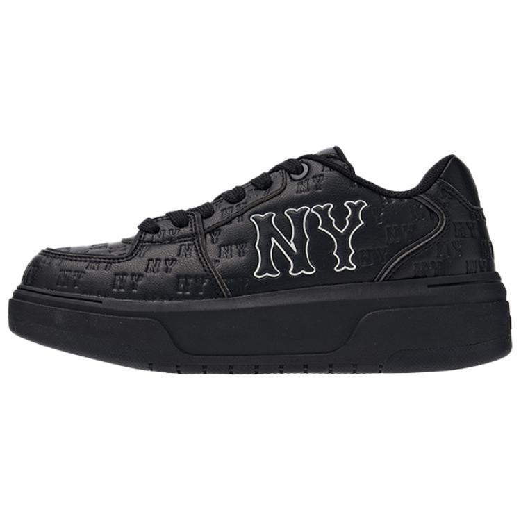 MLB New York Yankees Anti Slip Wear Resistant Low Top Skateboard Shoes Unisex Black