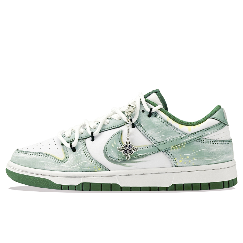 Nike Dunk Mint Star Trail Abrasion Resistant Low top Skateboard Shoes Unisex White Green