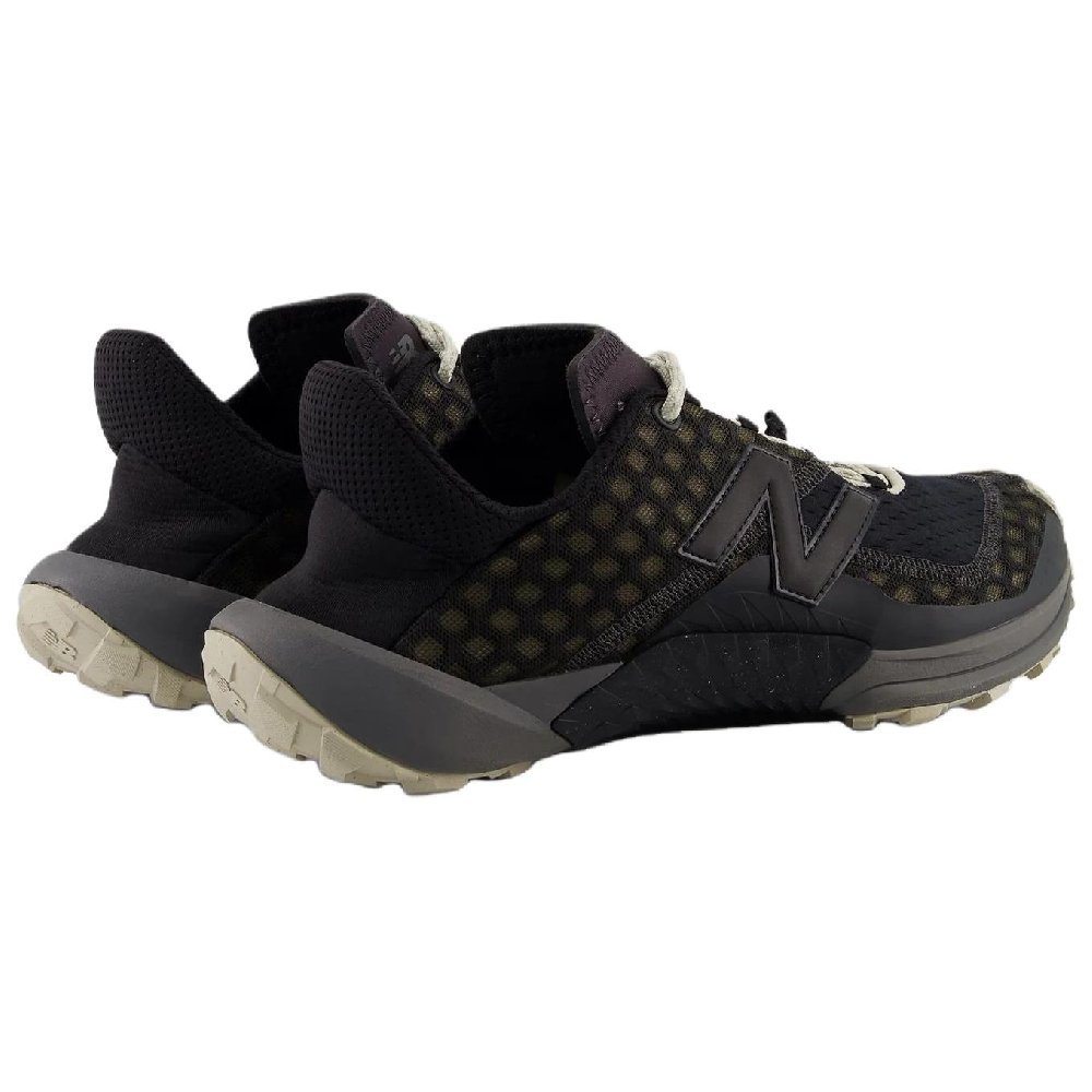 New Balance Minimus Trail Black Tan