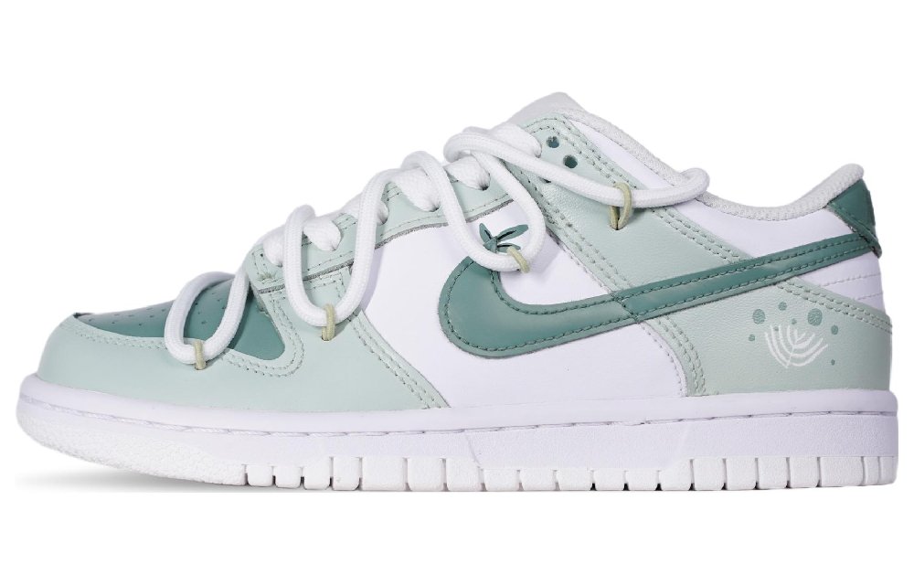 Nike Dunk Skateboard Shoes Women's Low-Top Light Green/White