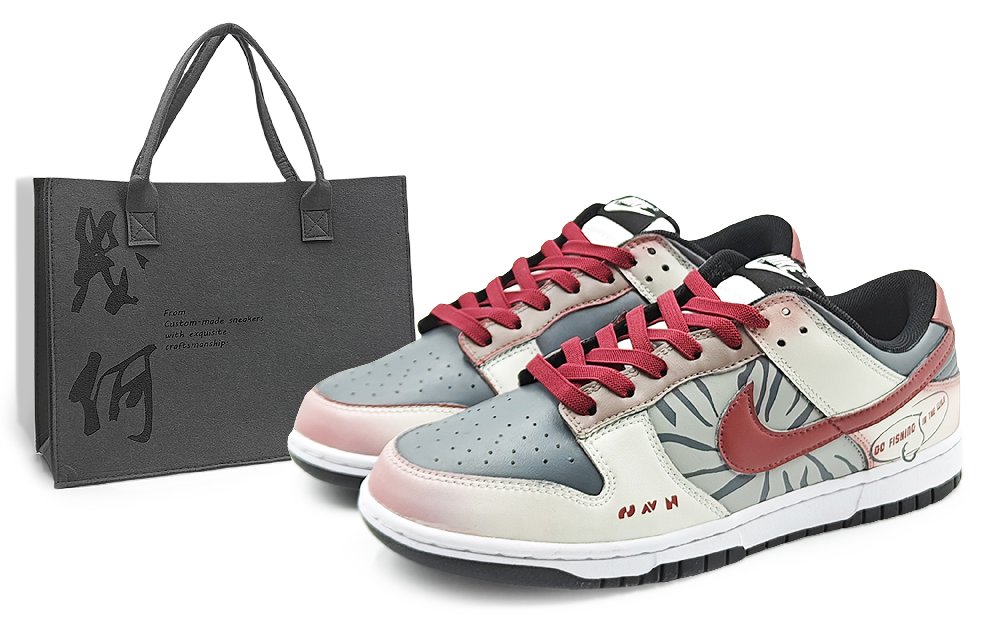 Nike Dunk Low top Skateboard Shoes Women's Gray Red