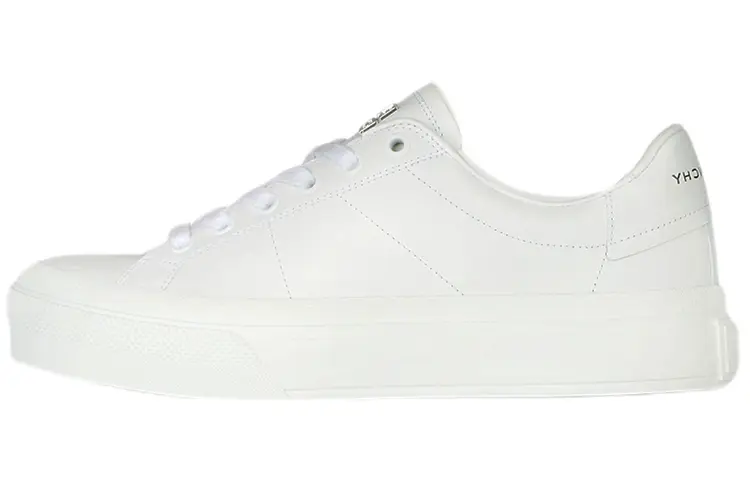 Givenchy Low top Stylish Skateboarding Shoes Women's White