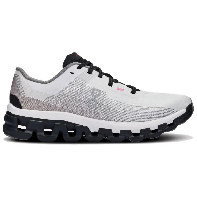 On Women's Cloudflow 4 Distance 'White Black' Women's купить в интернет-магазине Yoocart с быстрой доставкой по России.