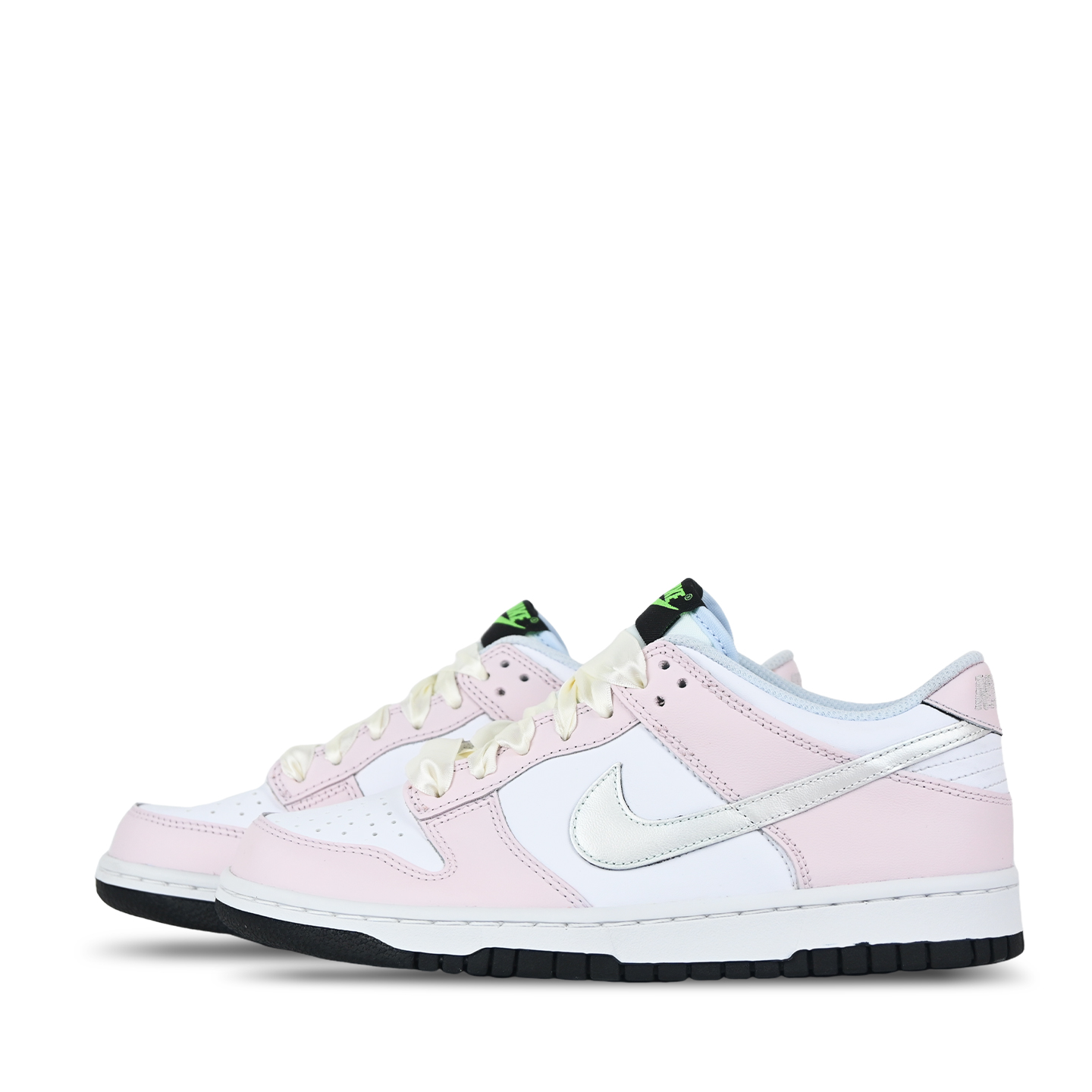 Nike Dunk Anti Slip Wear Resistant Low Top Skateboard Shoes Women's White Pink купить в интернет-магазине Yoocart с быстрой доставкой по России.
