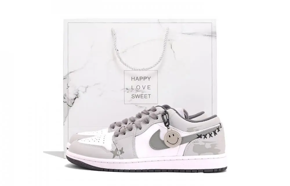 Jordan Air Jordan 1 Coverage Abrasion Resistant Low top Vintage Basketball Shoes Unisex White Gray