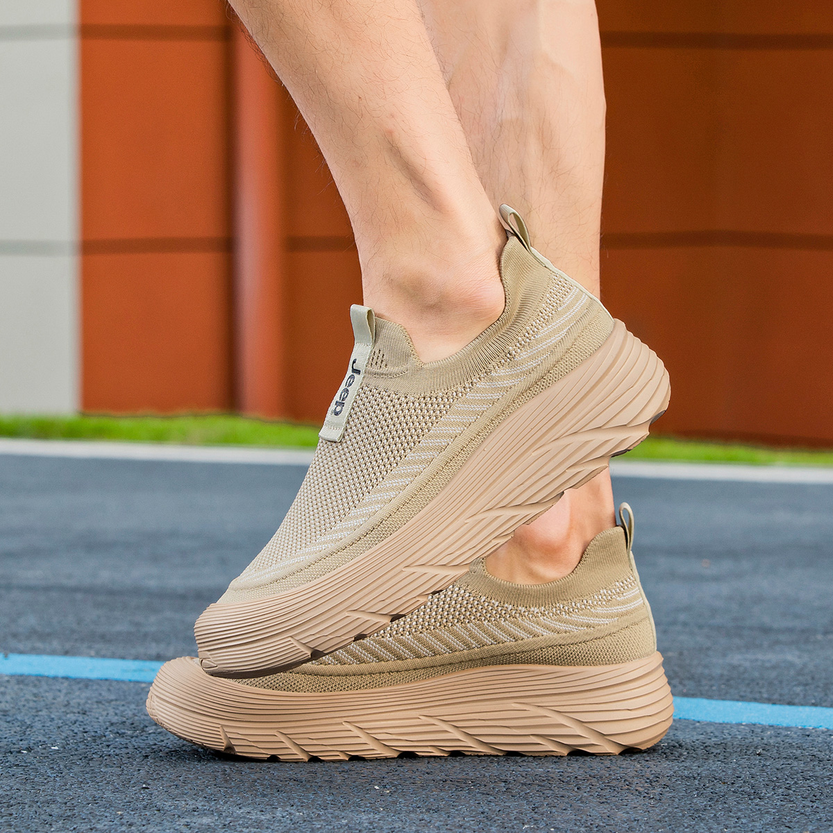 Jeep Low Top Outdoor Shoes Men's Khaki купить в интернет-магазине Yoocart с быстрой доставкой по России.