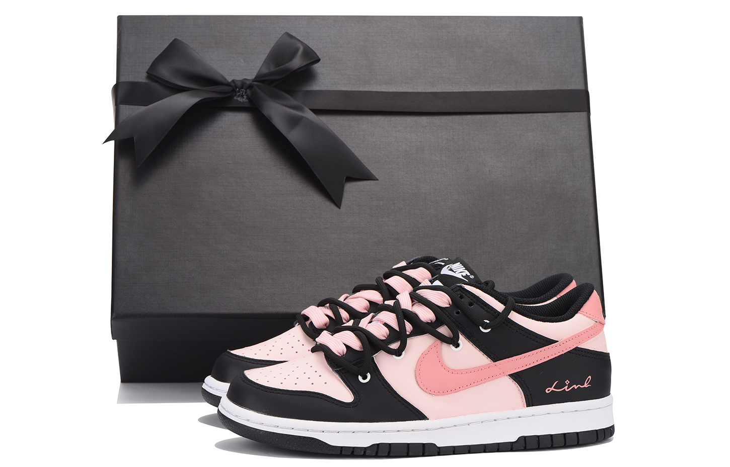 Nike Dunk Low-Top Skateboard Shoes GS Black Pink