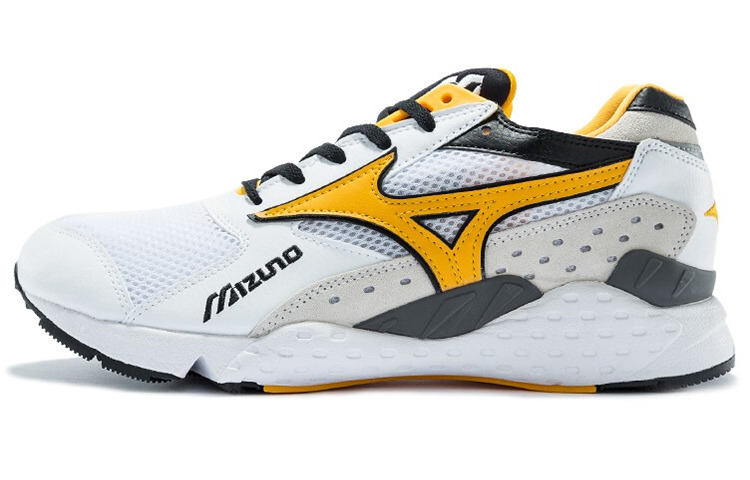 Mizuno Mondo Control 'White Saffron'
