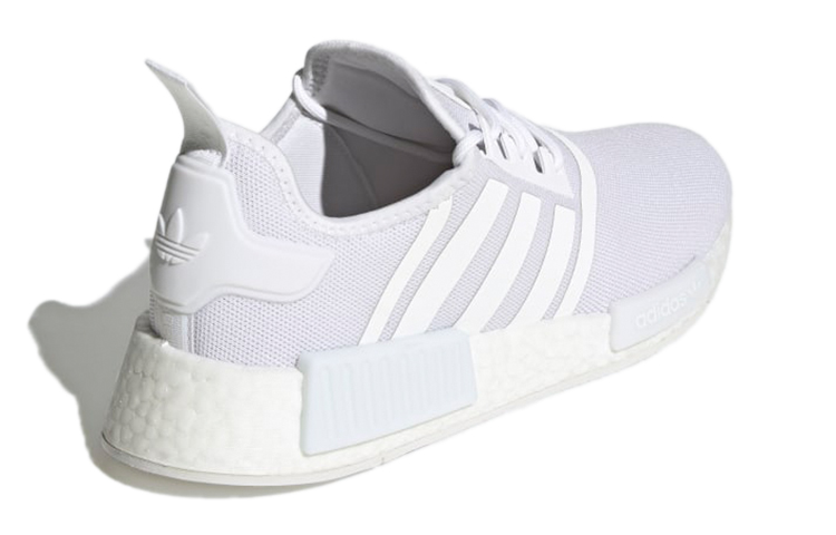 Adidas Nmd R1 Primeblue Triple White купить в интернет-магазине Yoocart с быстрой доставкой по России.