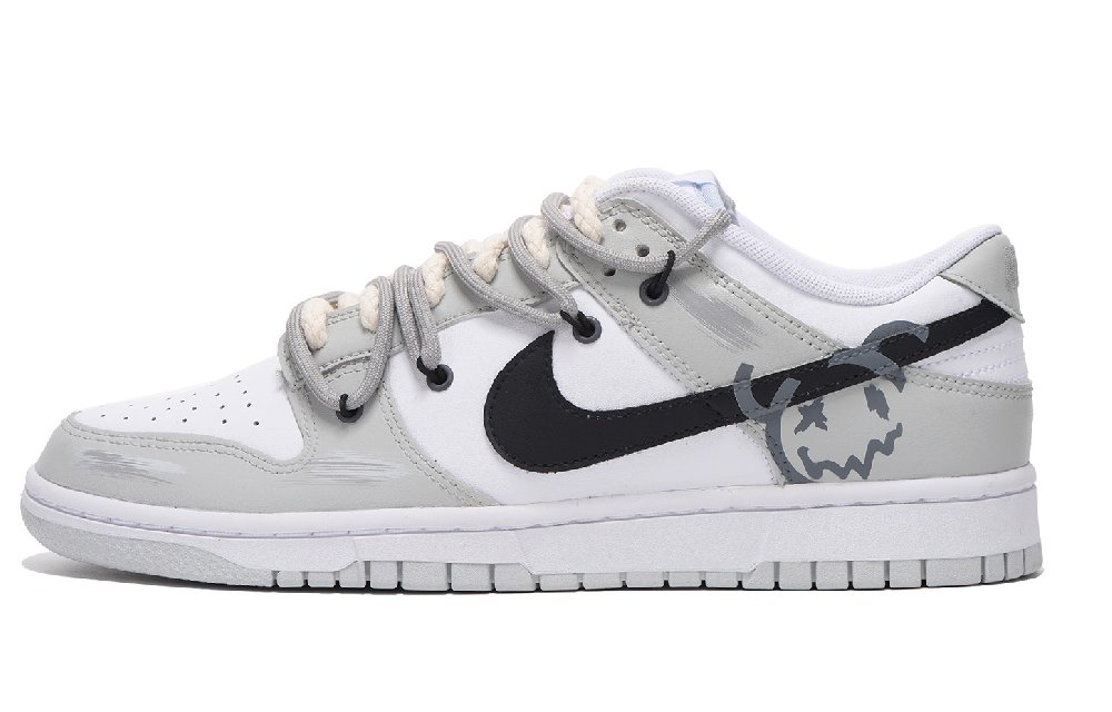 Nike Dunk Skateboard Shoes Women's Low-Top Gray