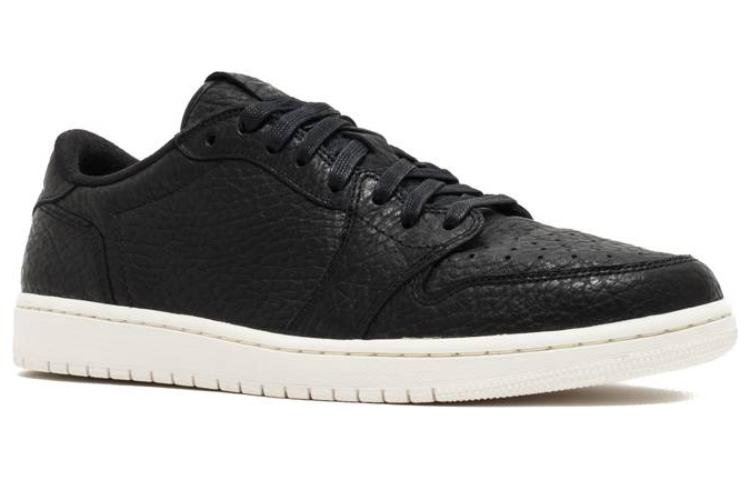Jordan 1 Retro Low Swooshless Black