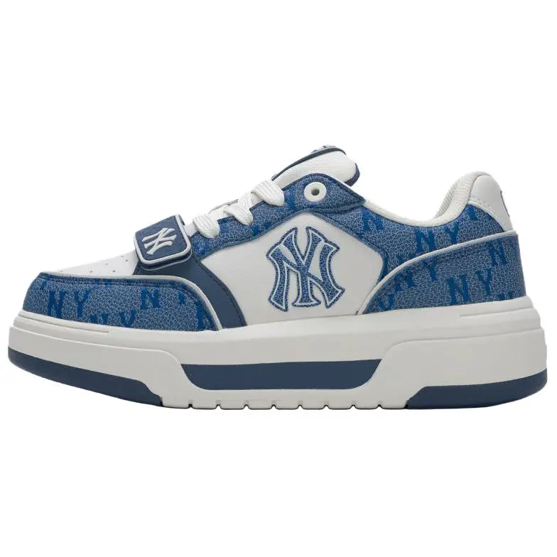 MLB New York Yankees Abrasion Resistant Slip Resistant Low top Skateboard Shoes Unisex Navy Blue