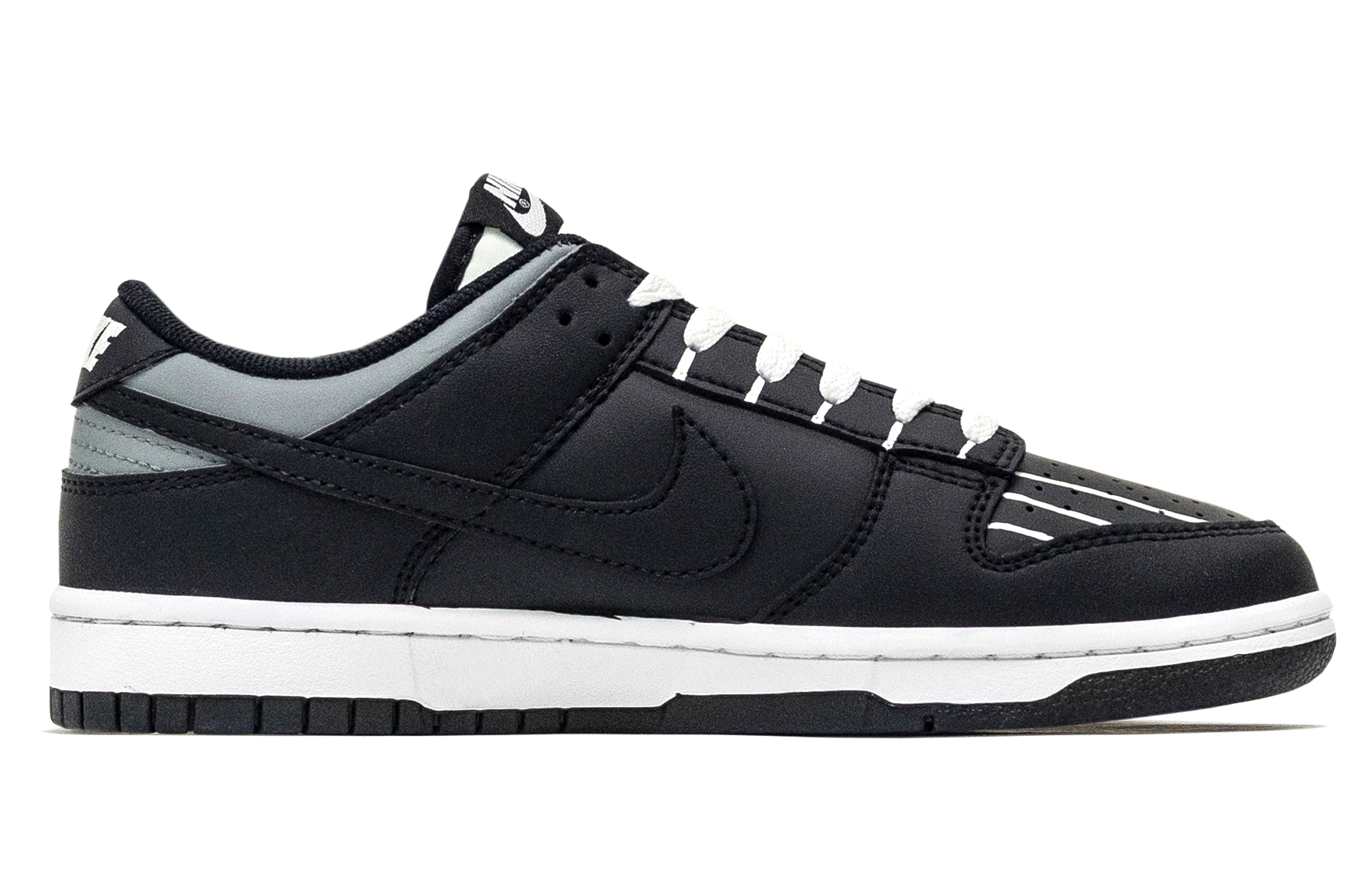 Nike Dunk Crazy Innovation, Black Toe Low top Skateboard Shoes Men's Black White