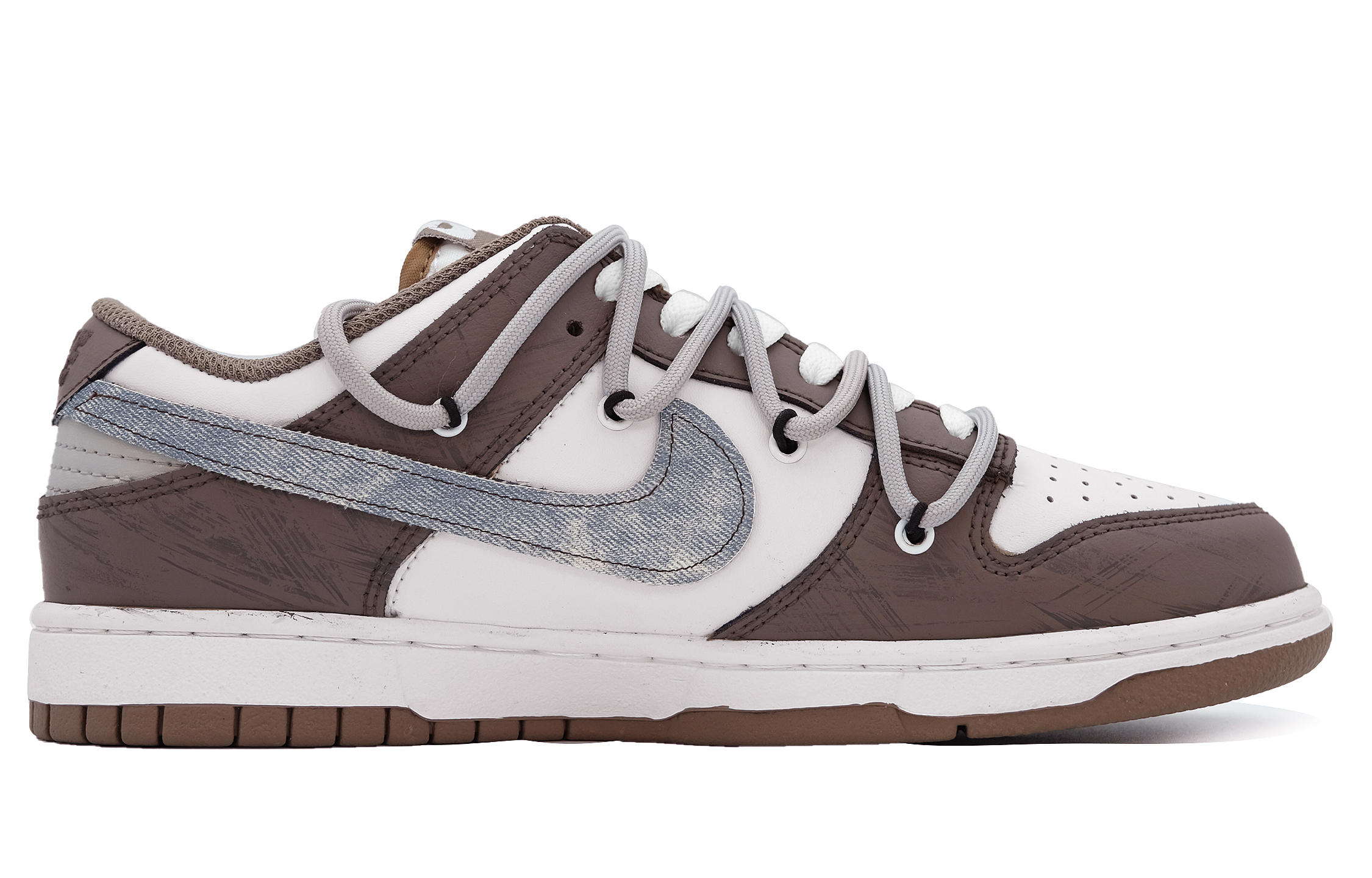 Nike Dunk Low Top Skateboard Shoes Men's Tan