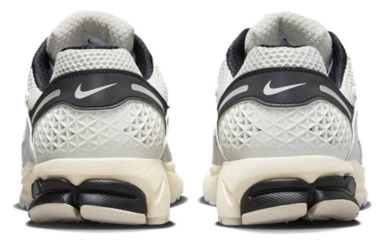 Nike Air Zoom Vomero 5 Беговые кроссовки Низкие Унисекс