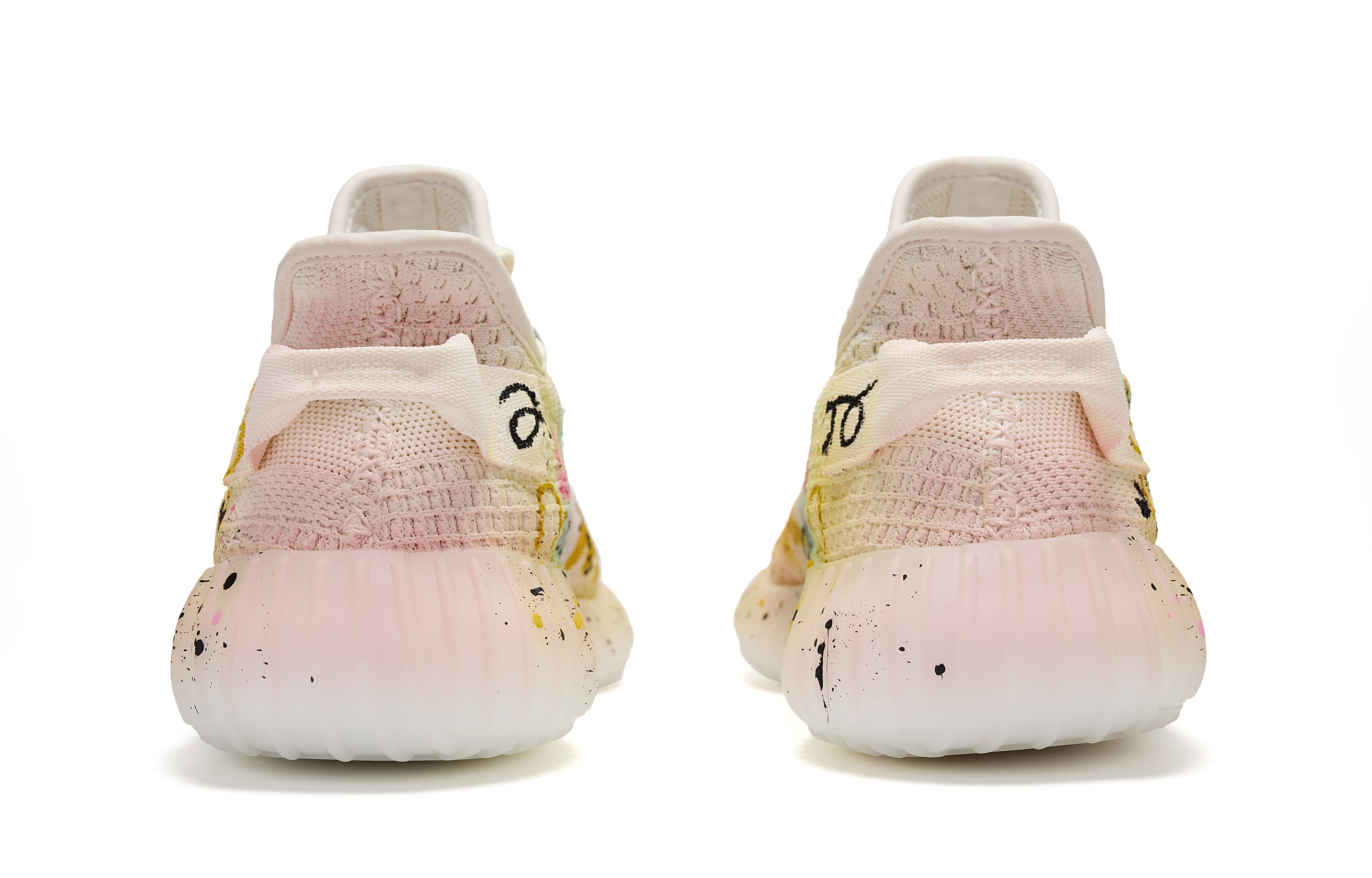 Adidas YEEZY BOOST 350 V2 Abrasion Resistant Low top Casual Shoes Unisex White купить в интернет-магазине Yoocart с быстрой доставкой по России.