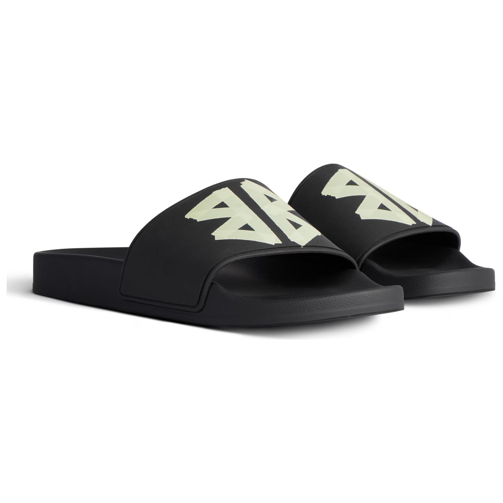 Balenciaga Bb Logo Pool Slide Sandals Women's купить в интернет-магазине Yoocart с быстрой доставкой по России.