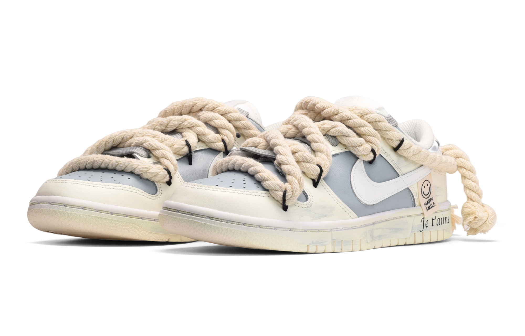 Nike Dunk Low-Top Skateboard Shoes Women's Gray White Yellow купить в интернет-магазине Yoocart с быстрой доставкой по России.