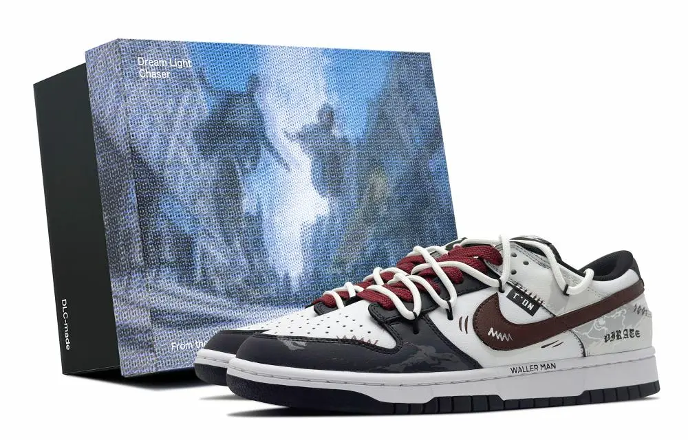 Nike Dunk Abrasion Resistant Low top Skateboard Shoes Unisex Black White Red