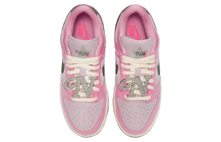 Nike Dunk Low LX Barbie Women's купить в интернет-магазине Yoocart с быстрой доставкой по России.