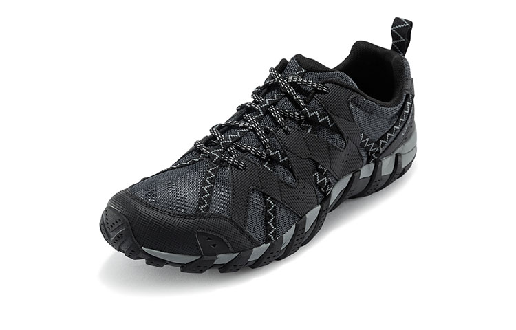 MERRELL Maipo 2 Outdoor Shoes Women's Low Top Dark Gray Black