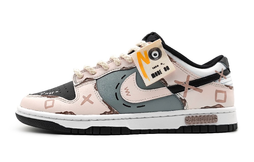 Nike Dunk Skateboard Shoes Women's Low-Top Pink/Black/Blue