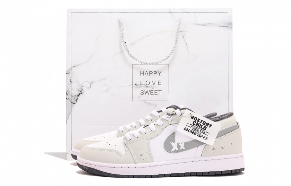 Jordan Air Jordan 1 Abrasion Resistant Coverage Low top Vintage Basketball Shoes Unisex White Gray