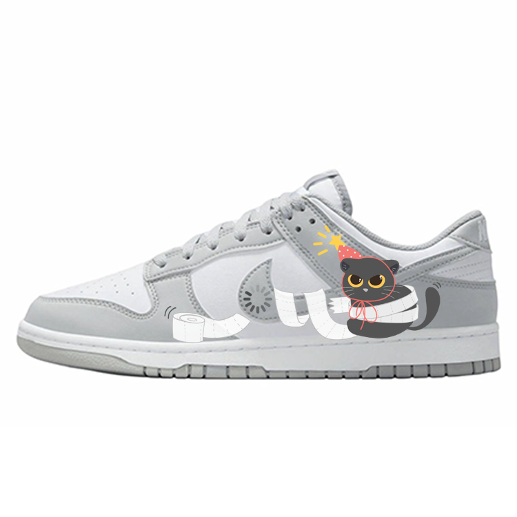 Nike Dunk Low Top Skateboard Shoes Men's Gray