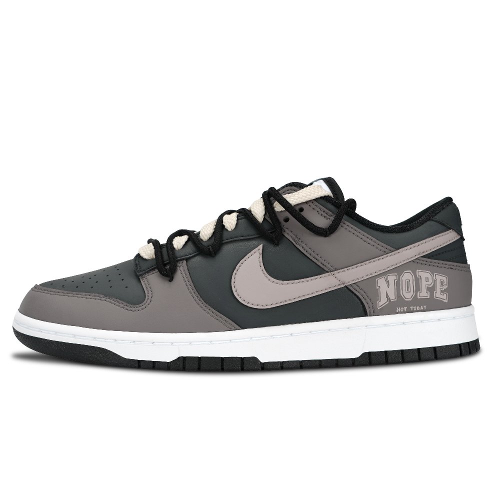 Nike Dunk American Newspaper Anti Slip Wear Resistant Low Top Skateboard Shoes Unisex Black Brown